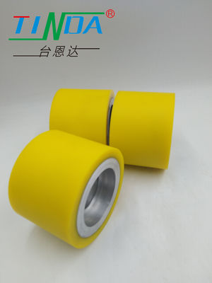 Wear Resistant Polyurethane Rotatable Rubber Wheel Smooth Surface For Long Life Stainless Steel Core
